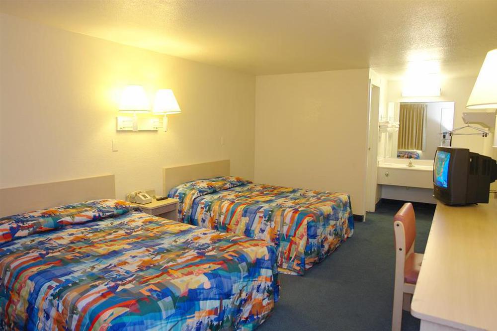 Rodeway Inn Βαλτιμόρη Δωμάτιο φωτογραφία